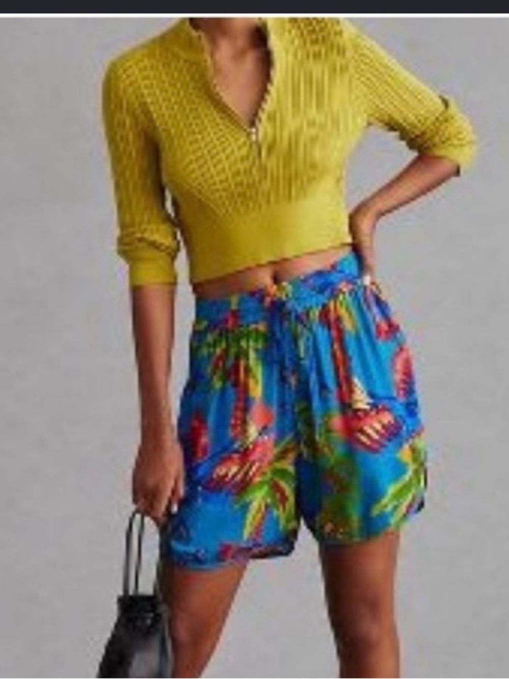 FARM Rio  sunny day /beaks & bananas tropical shorts